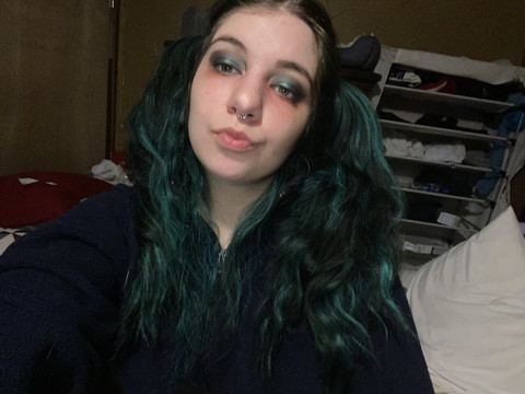 Flora Marie profile picture