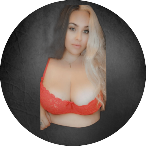Kat 😜 profile picture