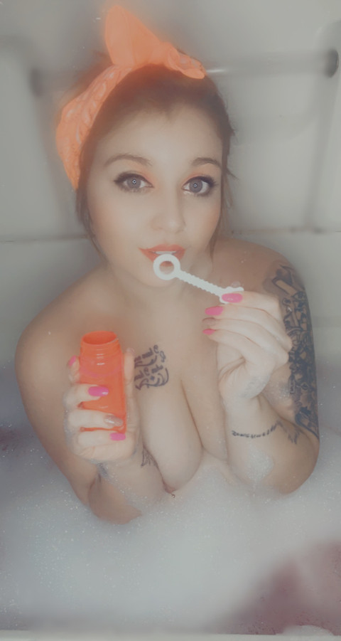 KenzieeFree profile picture