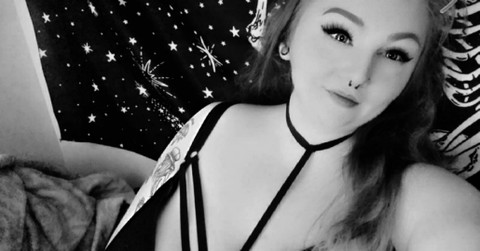Aurora profile picture