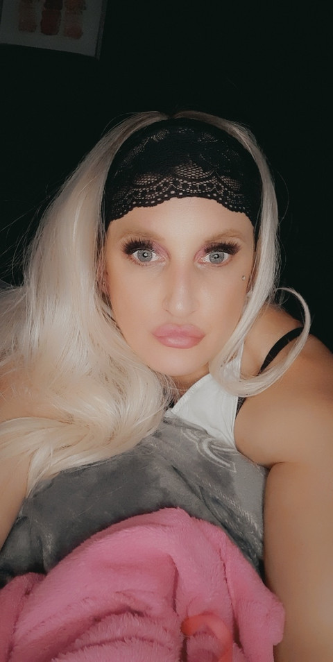 Laura profile picture