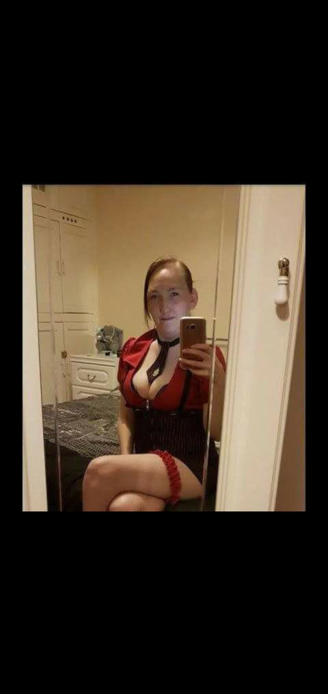 Miss louise taylor profile picture