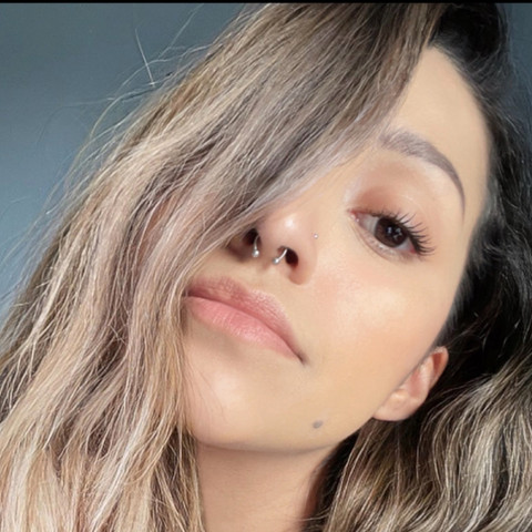 B Rose profile picture