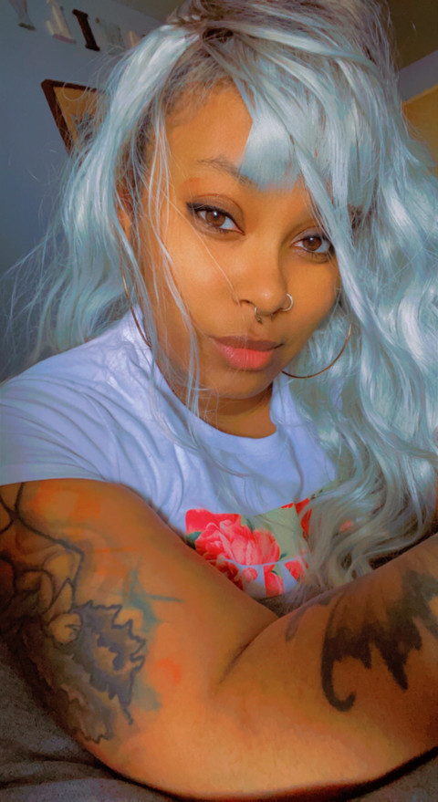 Bunnnii profile picture