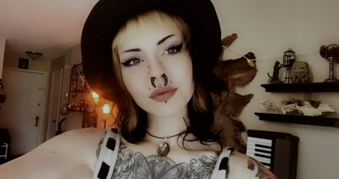 MoonLight-Marz profile picture