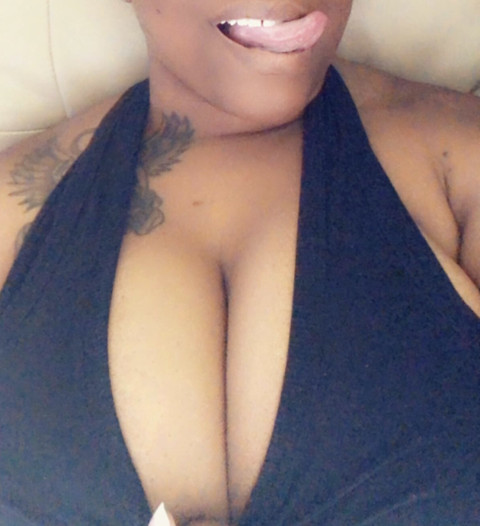 B Lovely profile picture