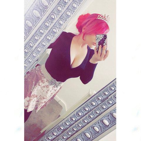 D 🌻 profile picture