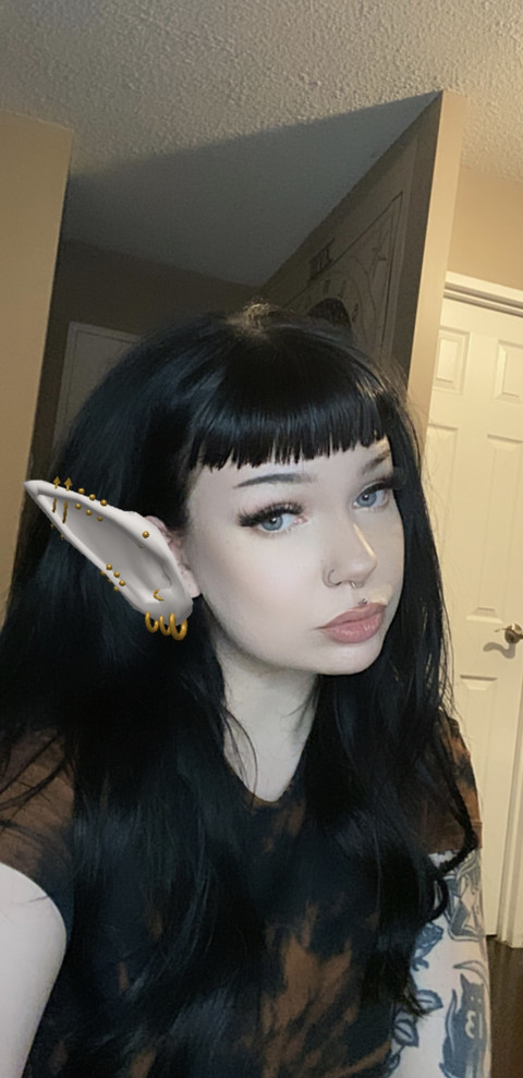 𝖘𝖕𝖔𝖔𝖐𝖞 𝖘𝖑𝖚𝖙 🥀🕯🦇 profile picture