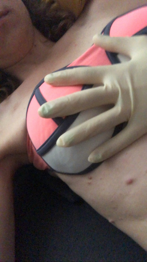 unicorn_latexgloves profile picture