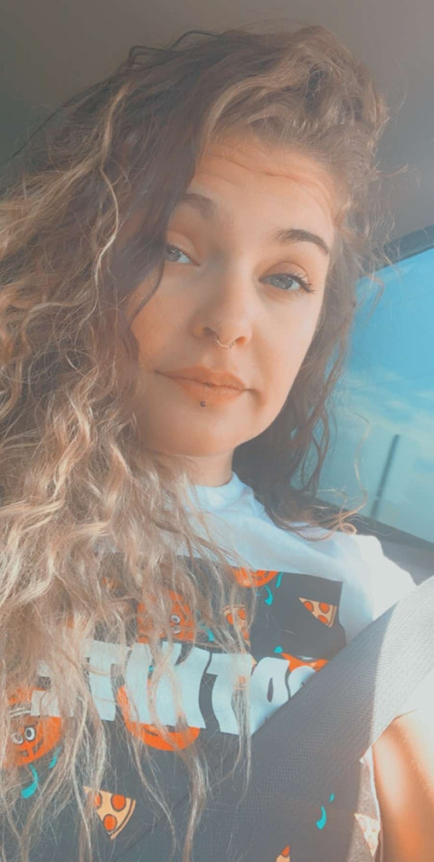 Wh0reBunny profile picture