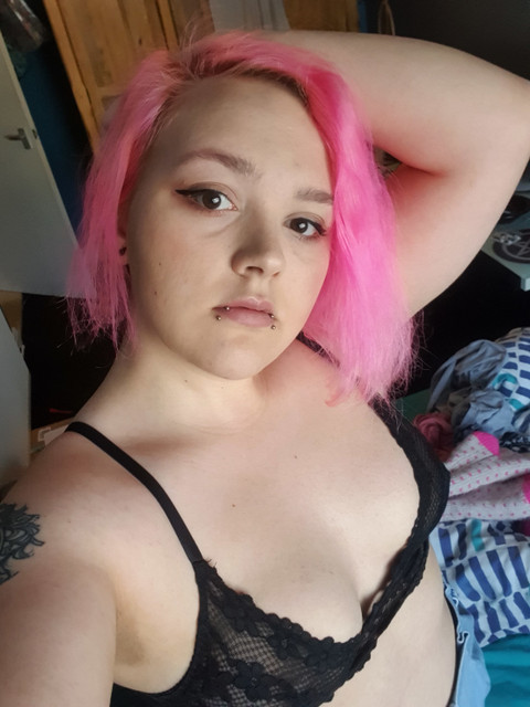 Evelyn Blossom profile picture