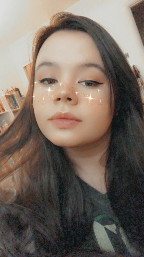*PROFILE CLOSED* Daisy profile picture