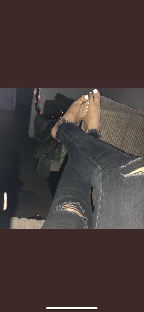 @creativefeet23