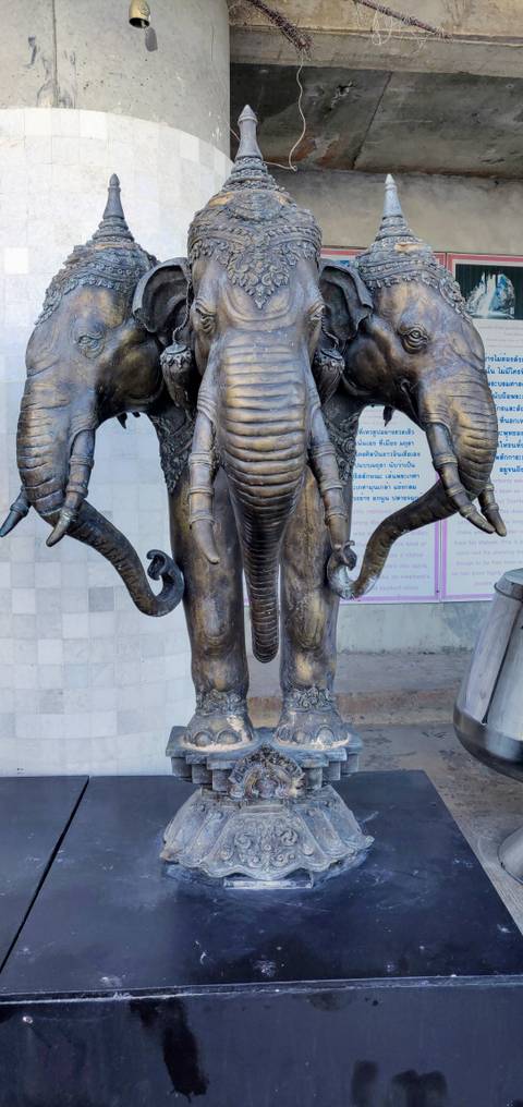 uikkarisankari nude