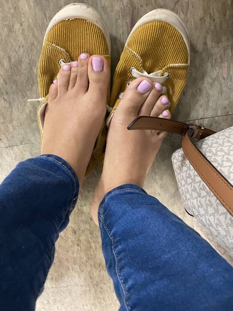 sexybrownfeet93