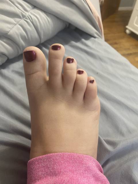 prettyfeet129900