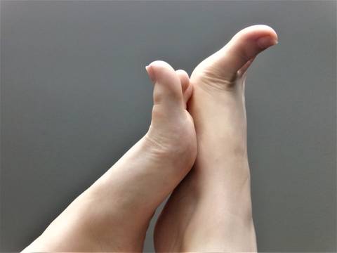 @her-toes