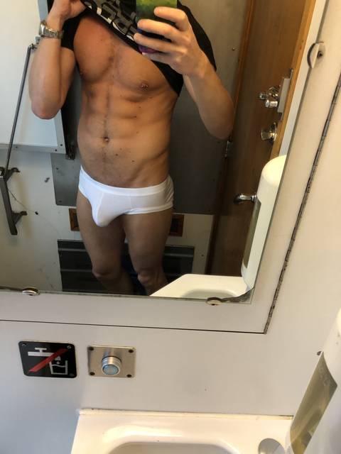 swegayguy28 nude