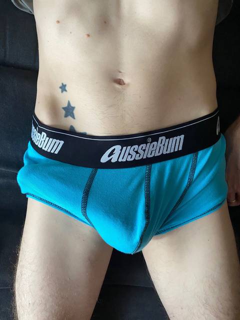 aus_bum_and_gunn