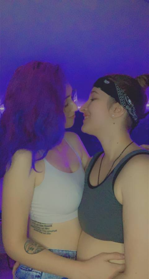 @basiclesbians