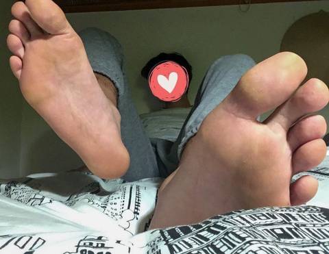 @feet_luke