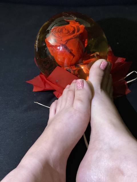 feet_love_content