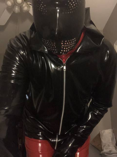 adamsoutrageous1 nude