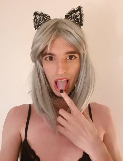 ava_adora