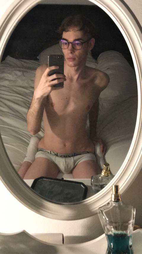 notaestheticboy nude