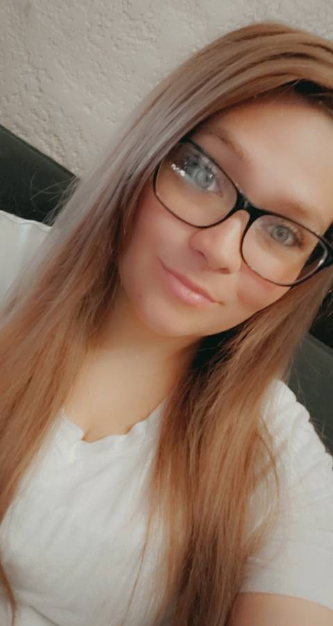 @deedeenicole0216