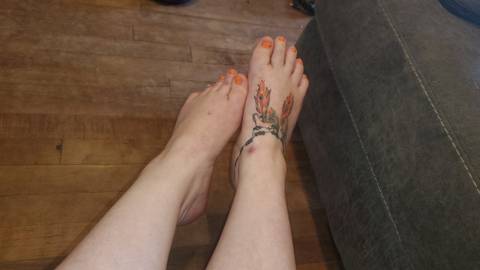 serinefeet nude