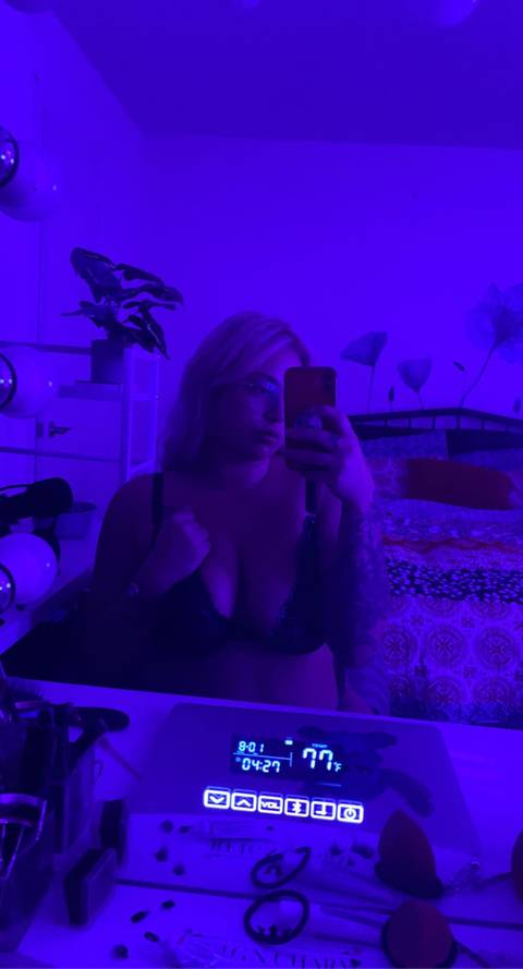 assleys nude