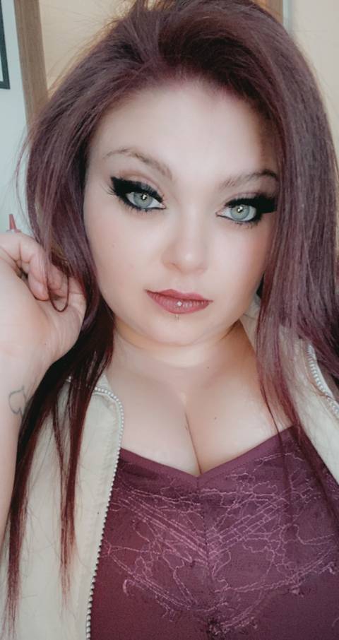 sexxieyes28