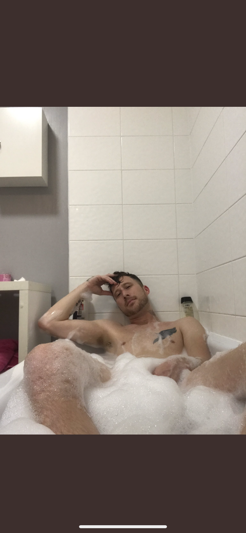 thomasengland33 nude