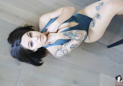 @officialdahlia