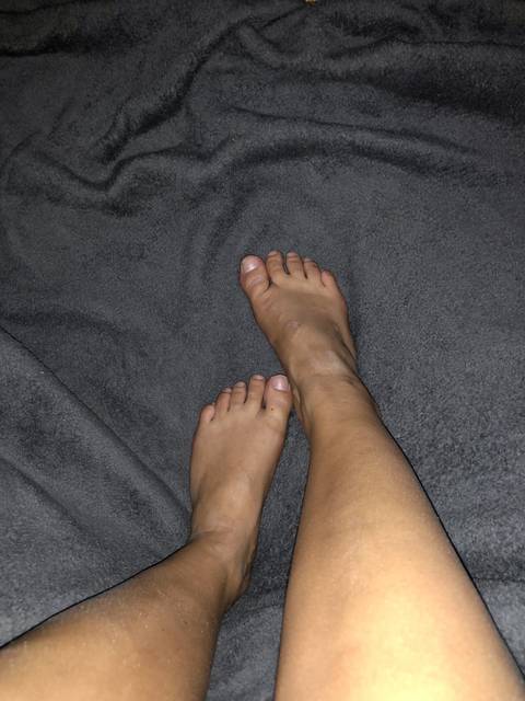 youlikemyfeetbabe nude