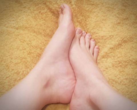 adaswanfeet nude