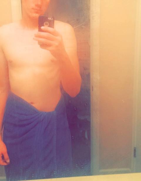 therealwess nude