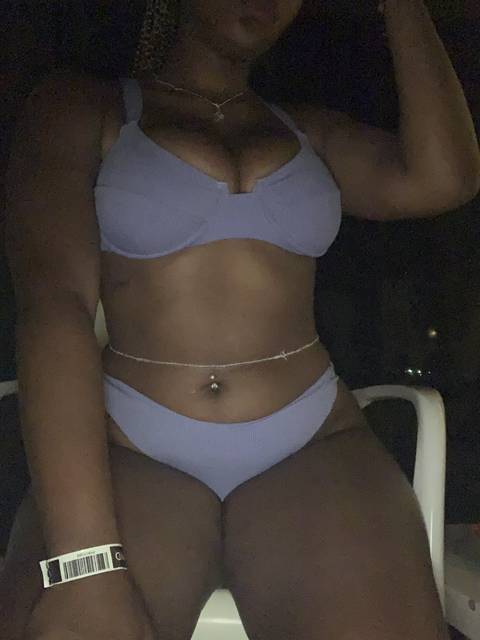 @brownskinbarbzzz