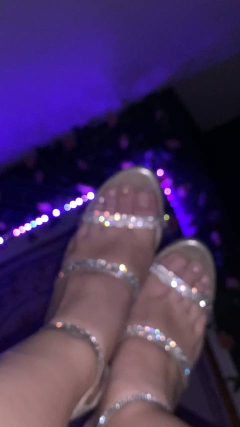 iannafeet nude