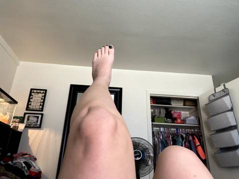 cyanidetoes nude