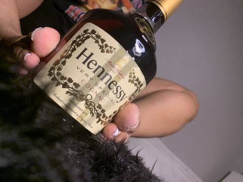 hennessydripz nude