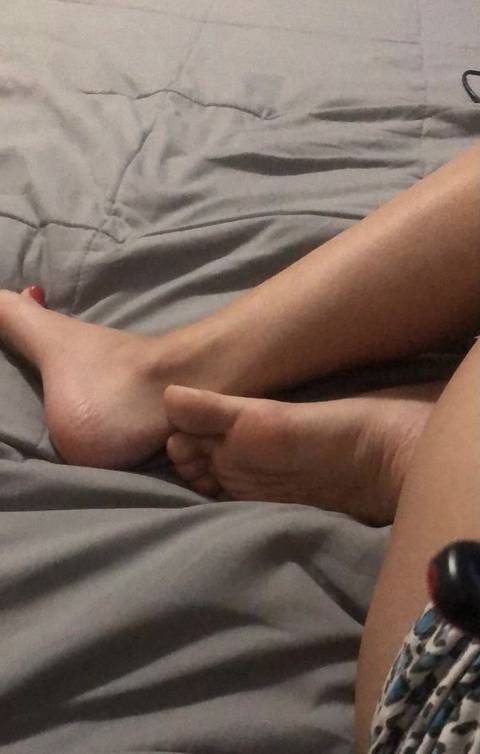 happee_feet