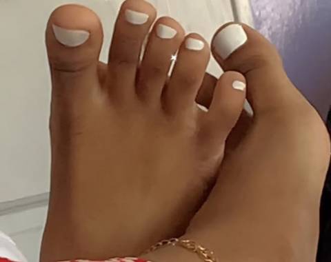 @polishedfeetgal