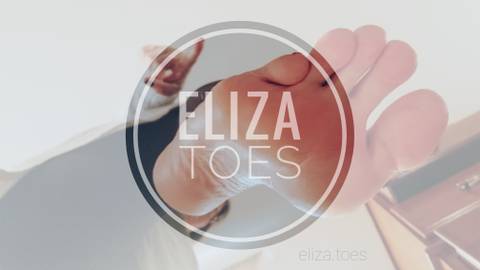 eliza.toes nude