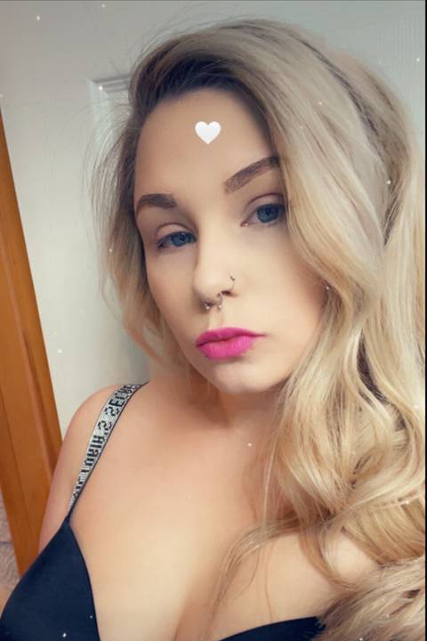 blondebustybombshellxxx