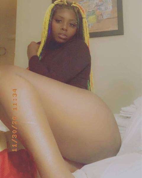 @babythickchocolate