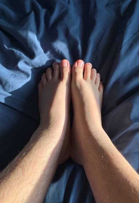 @gayfootfetish6969