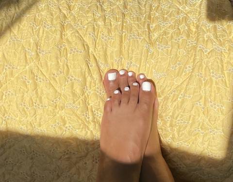 prettyfeetniche nude