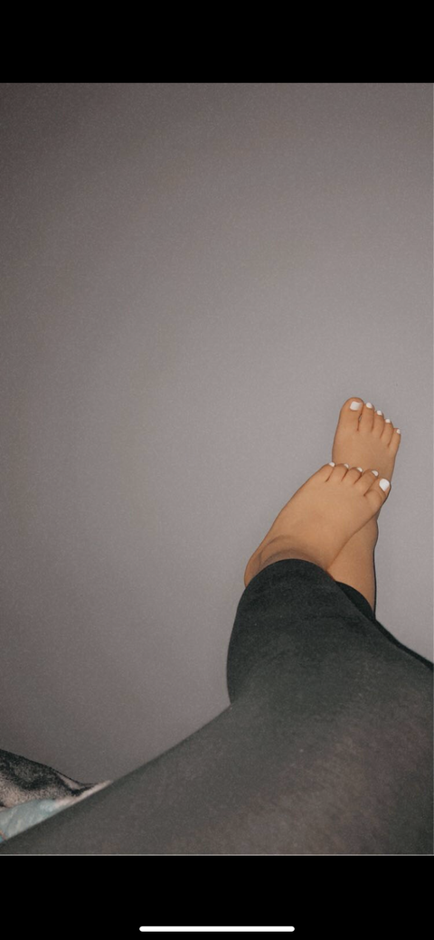 misstwinkletoess20 nude